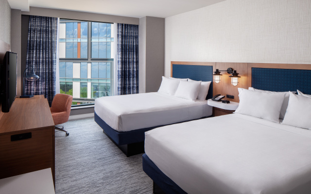 Hampton Inn Boston Seaport District