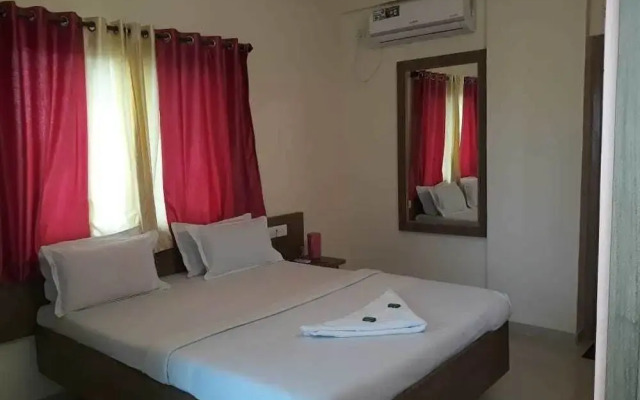 Hotel Shree Sai Sangam Delux