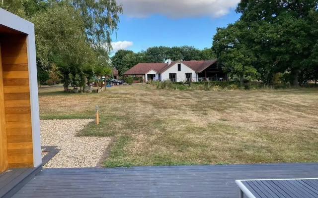 Countryside Annex- Sleeps 2, Free Parking & Garden