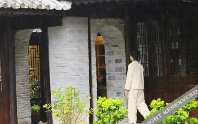 Qilu Sea-view Courtyard Hotel
