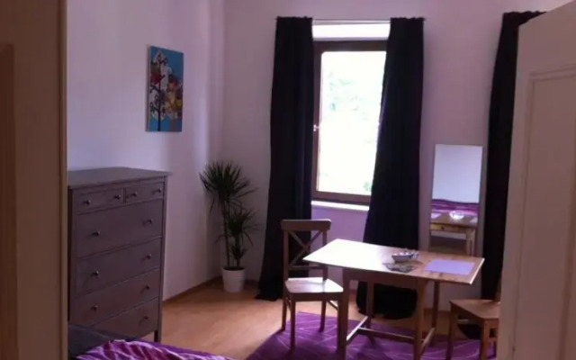 Book-A-Room City Apartment