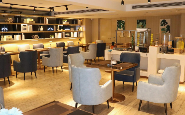 Echarm Hotel (Guiyang Xiaohe Binfen Square)