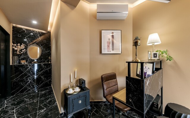 Clyde Athens by Nin&Bau
