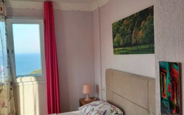 Laila Otel  Karaburun