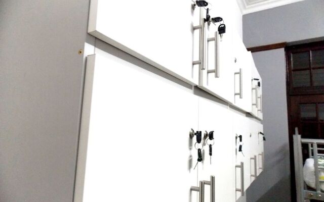 Trap Houz Backpackers