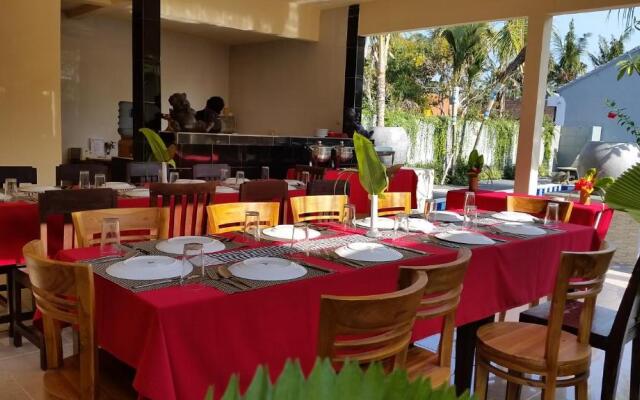 Palm Bamboo Hotel
