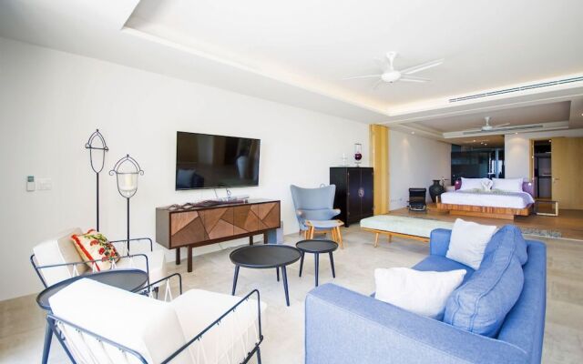 Luxury Hillside Residence at Bangtao