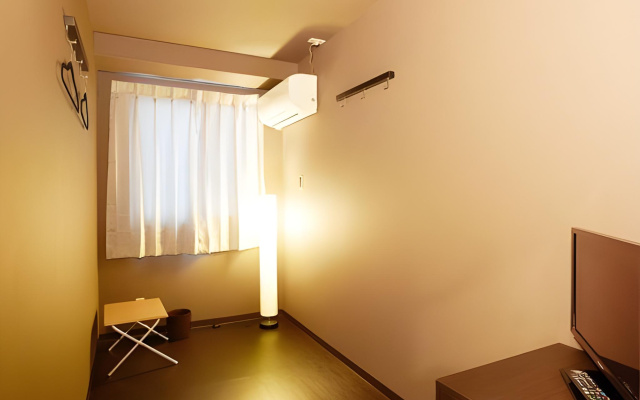 Hotel Zipang – Guest Rooms – Osaka