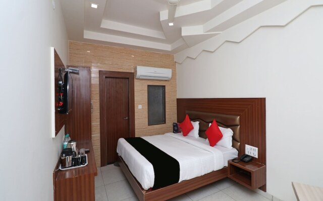 Capital O 28016 Hotel Big Dream