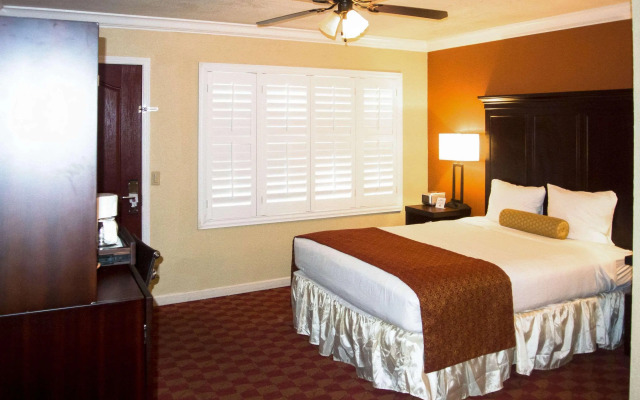 Clarion Collection Wilkie's Inn Pacific Grove - Monterey