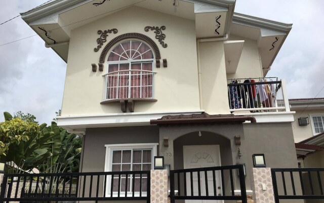 Royal Palms Tres, Palacios Grande ,panglao Island