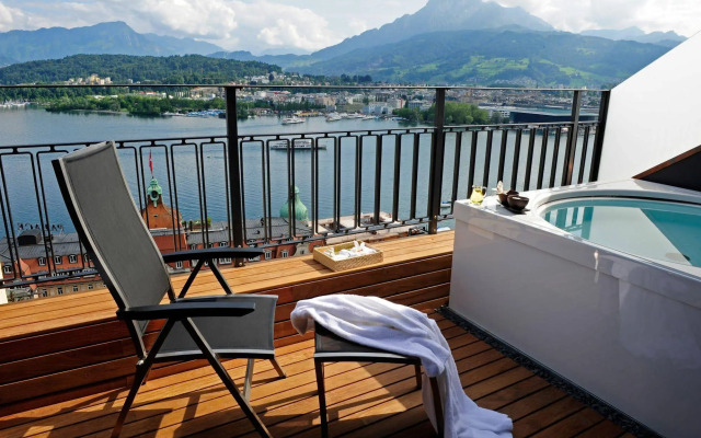 Penthouse by Art Deco Hotel Montana