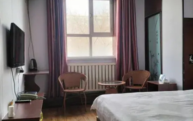 Korla Jinluo Express Hotel