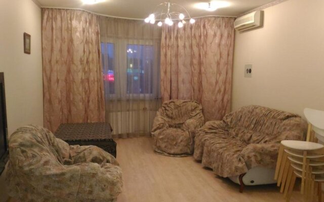 Kakhovka 18/1 Apartment