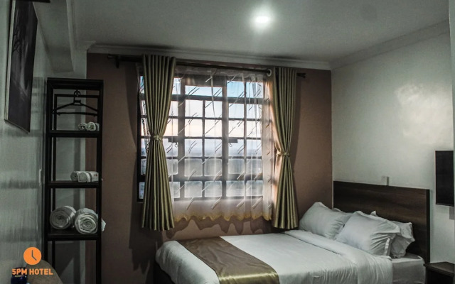 5 PM Hotel