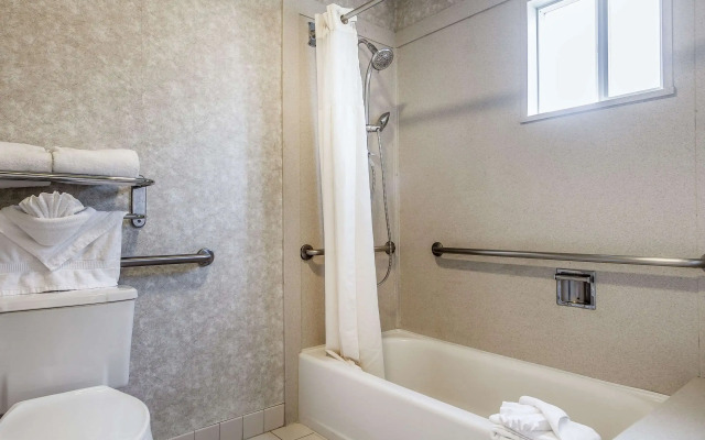 Quality Inn Half Moon Bay/Miramar Beach