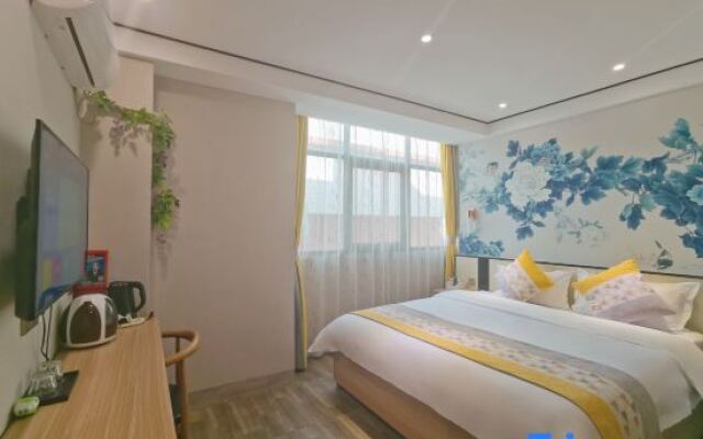 Yi'an Business Accommodation (Zhongshan Daxin Xinduhui Xiaolan Bus Station)