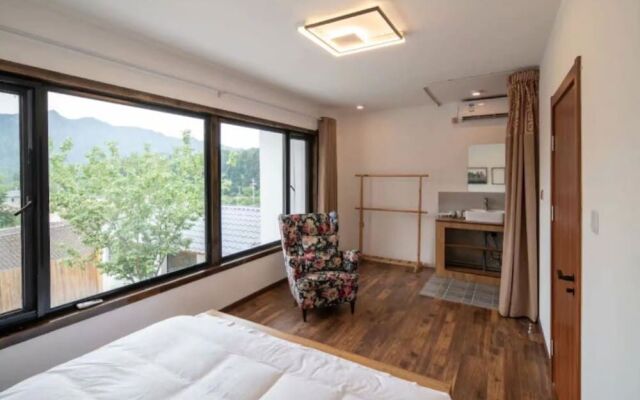 White Pigeon House Inn