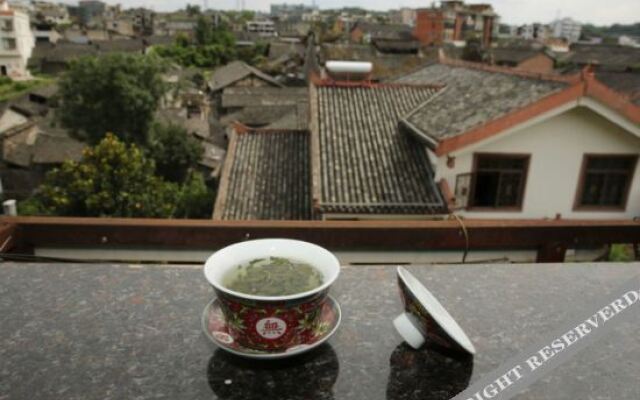 Yibin Qihang Hotel (Lizhuang Ancient Town)