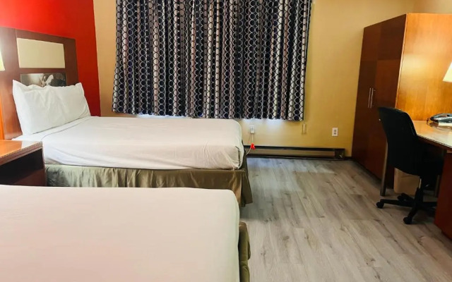 Motel 6 Iron Mountain