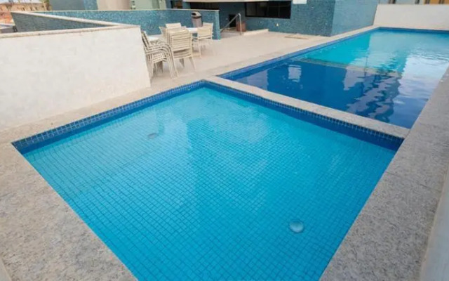 Apartamento Auto padrão 2 quartos vista mar praia da armação