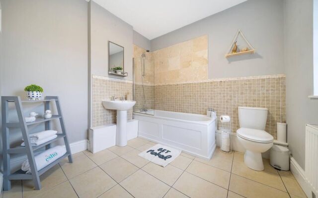 Lovely Little House, Free Parking, Smart tv, Wifi