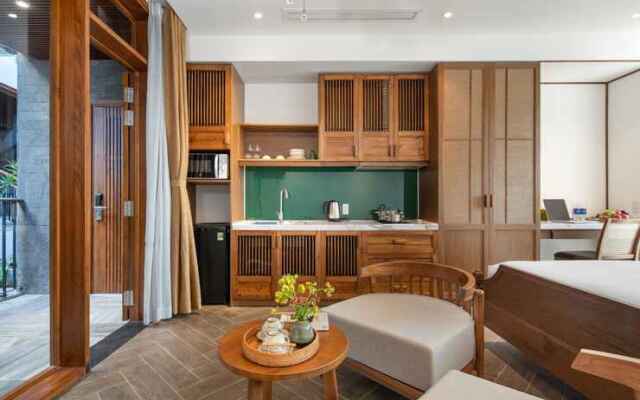 Vernalhome Boutique Danang Hotel