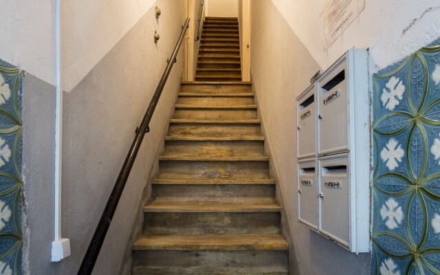 ALTIDO Urban 1-bed flat w/workspace, moments from Av. da Liberdade