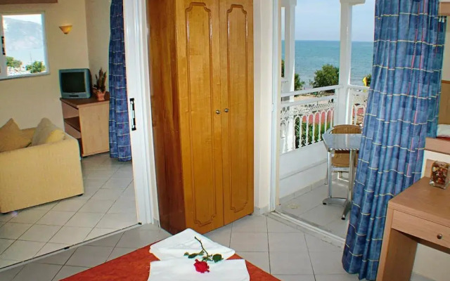 Poseidon Beach Hotel