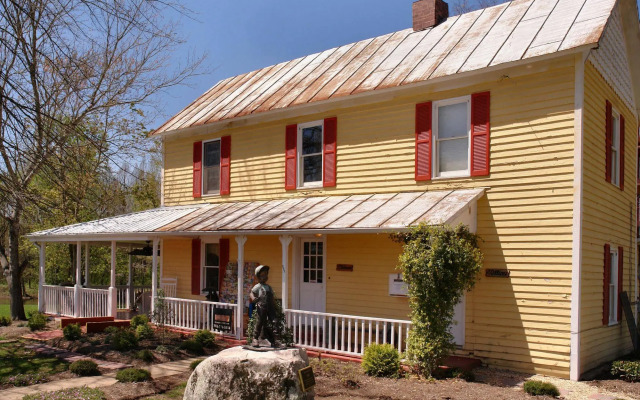 Appleview River Resort