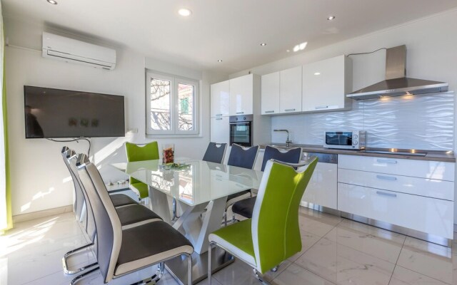 Stunning Apartment in Povile With Wifi and 3 Bedrooms