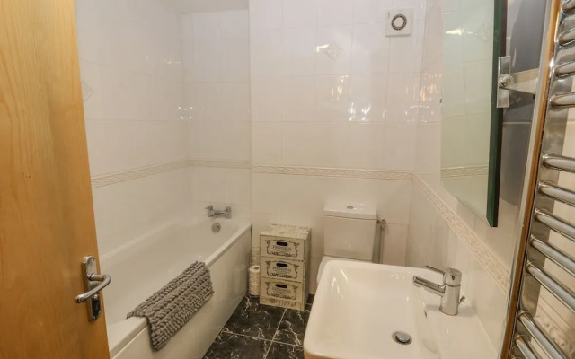 Barn End, 9 Stad Clynnog