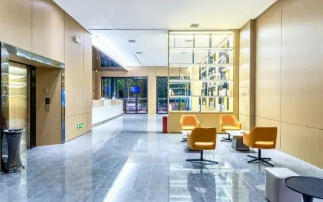 Zhongxiang Kaiden Business Hotel