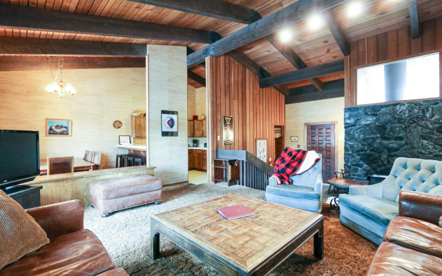 Mammoth West #124 Condo