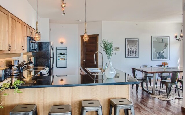 The Crescent by Okanagan Premier