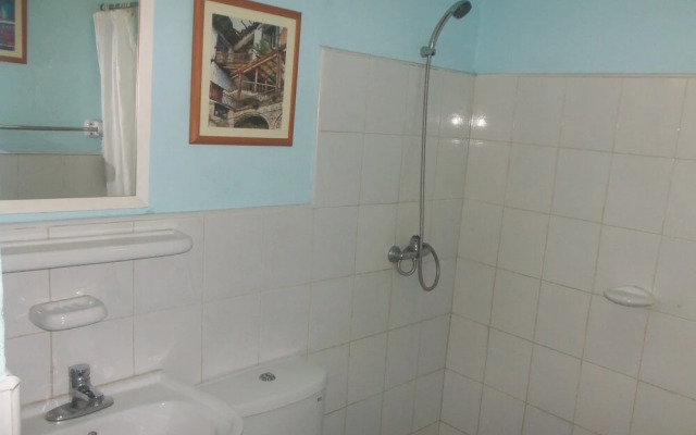 Hostal Aptofive
