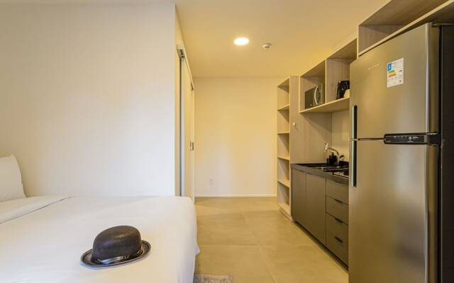 Charlie Sabiá Moema Essential