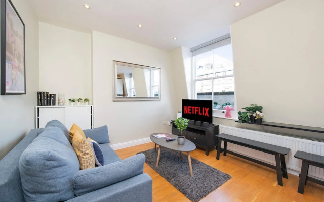 So Glamourous Pad - Fitzrovia - by Frankie Says