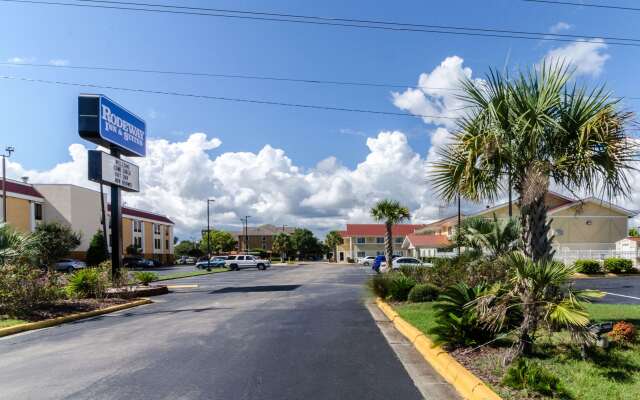Rodeway Inn & Suites Jacksonville near Camp Lejeune
