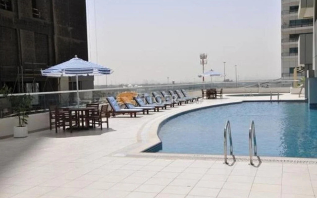 Marina Pinnacle