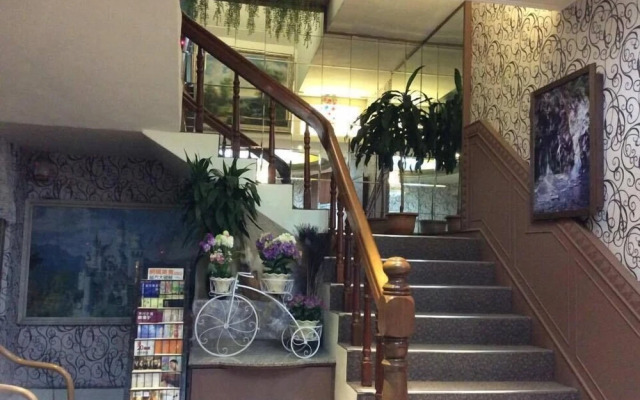 Oriental Hotel