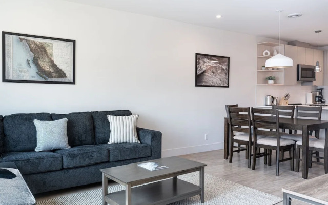 The Grizzly Basin by Revelstoke Vacation