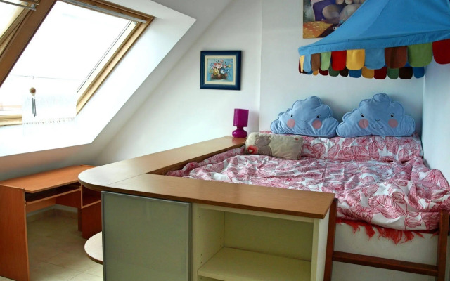 Flatguest Quality Duplex