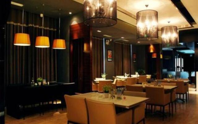 Jinjiang Inn Hebi Xinghe Street Yulong Shopping Square