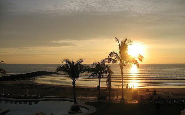 Hotel Playa Caracol