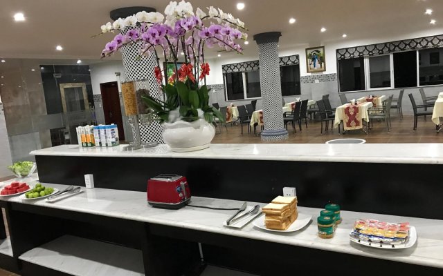 Long Bao Chau Hotel