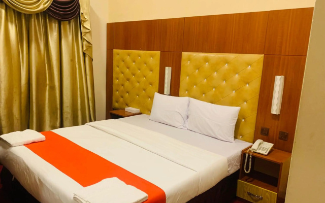 OYO 271 Parasol Hotel