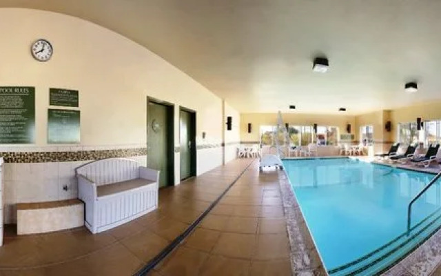 Holiday Inn Hotel & Suites Barstow by IHG