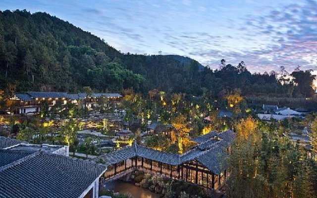 Banyan Tree Tengchong