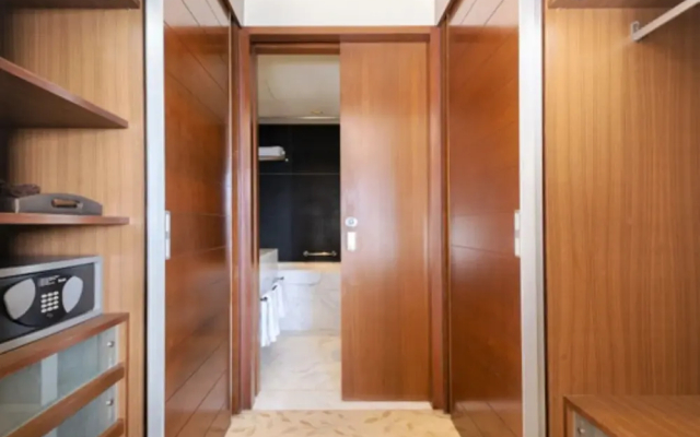 Fashion Avenue Dubai Mall Residences - Studio with balcony